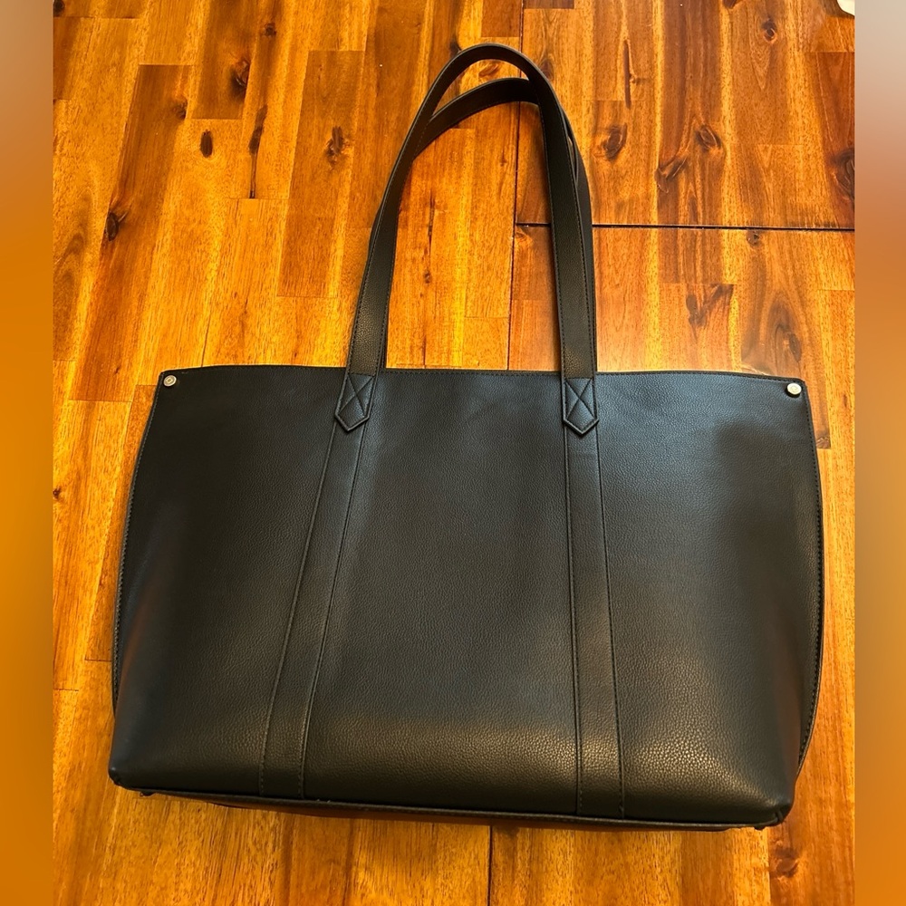 Thirty One Signature Tote in Black Perforated Faux Leather Set NWT